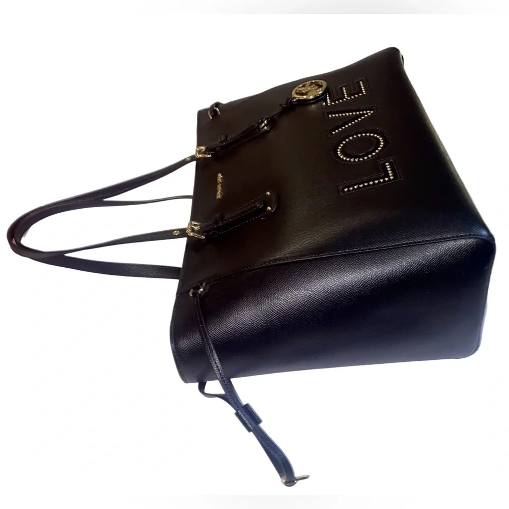 Michael Kors Large Voyager LOVE Tote - Picture 5 of 12